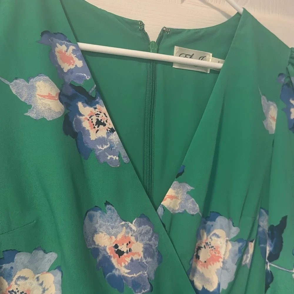 Eliza J Green Floral Wrap Midi Dress - Picture 2 of 9